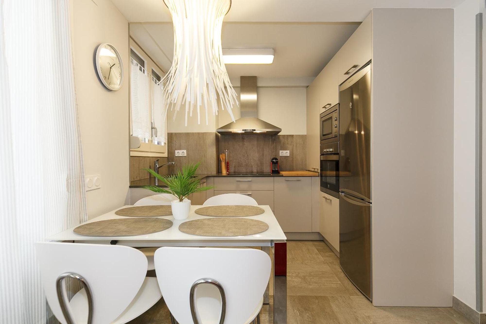 Uhc Alexis Family Apartments 살루 객실 사진